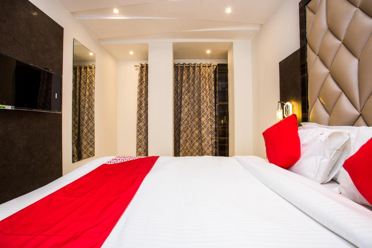 Oyo 37559 Hotel Al Haram Mumbai  Buitenkant foto