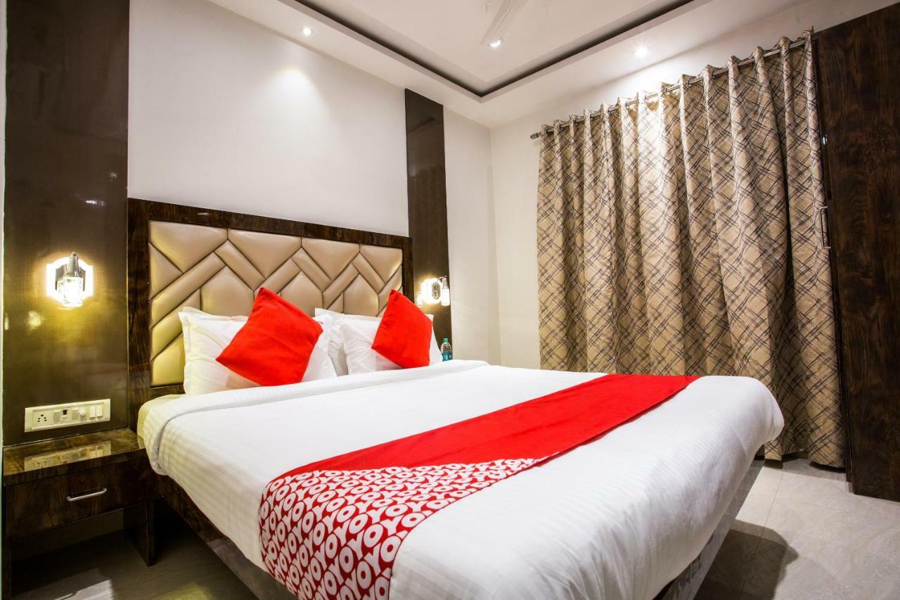 Oyo 37559 Hotel Al Haram Mumbai  Buitenkant foto