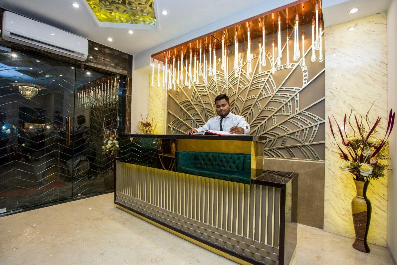 Oyo 37559 Hotel Al Haram Mumbai  Buitenkant foto