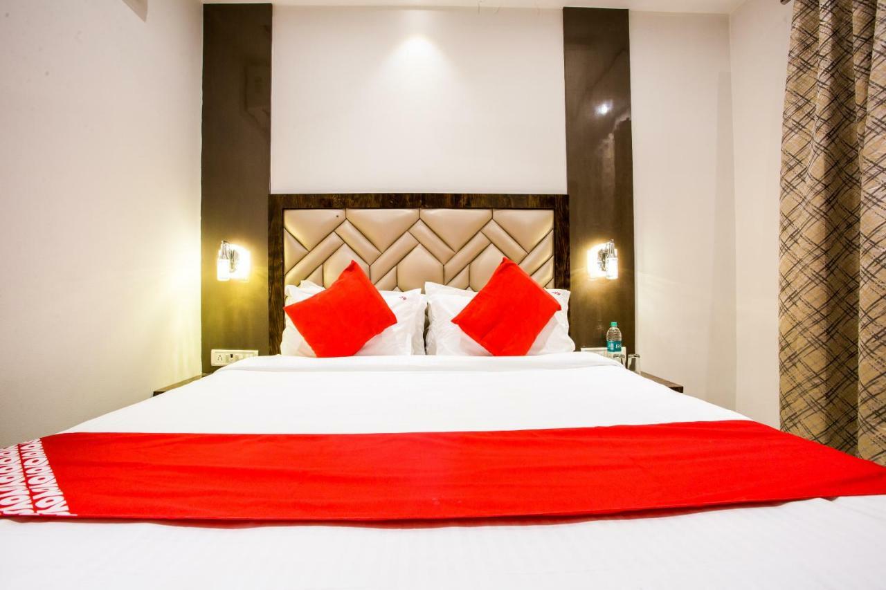 Oyo 37559 Hotel Al Haram Mumbai  Buitenkant foto