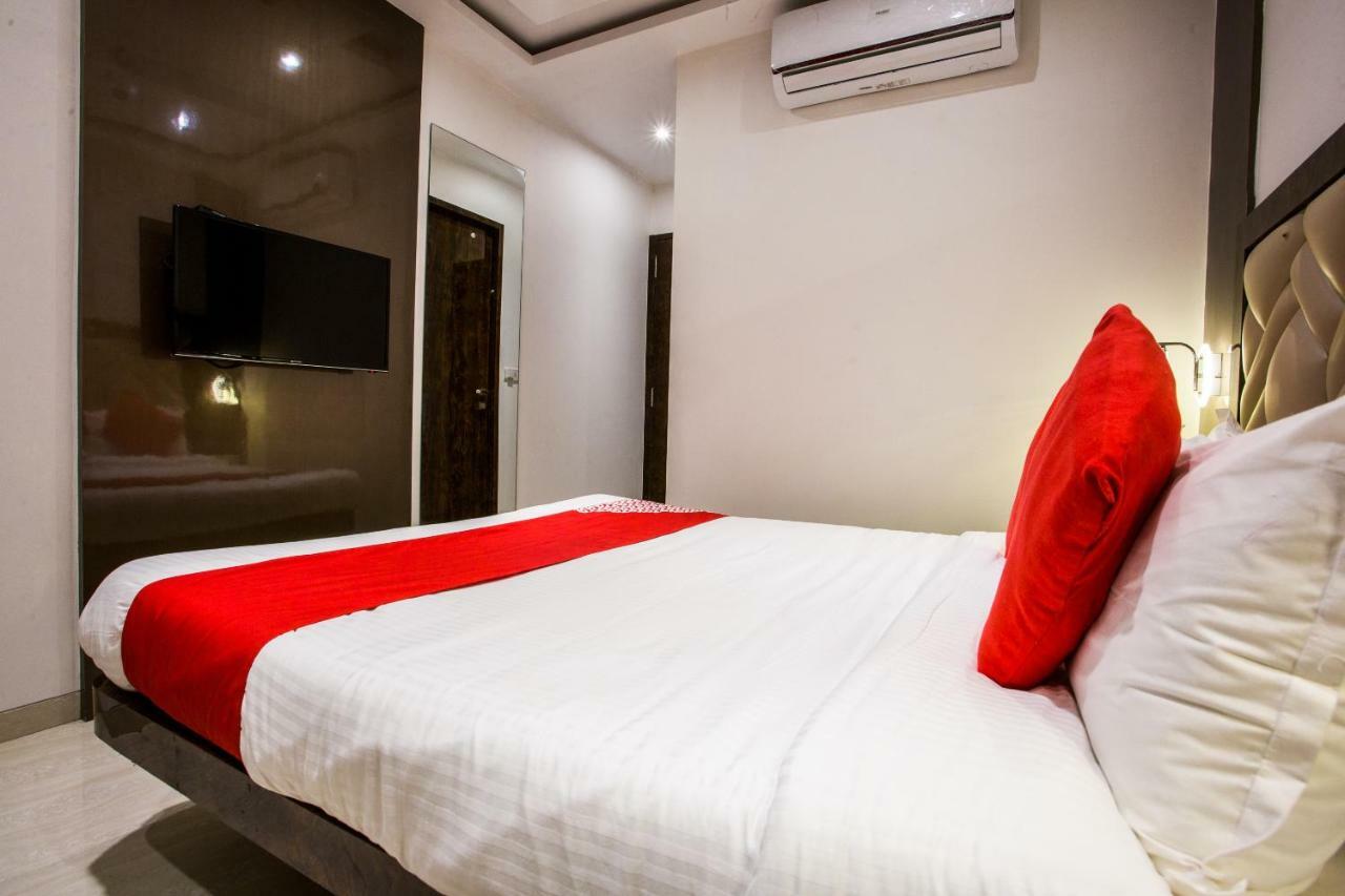 Oyo 37559 Hotel Al Haram Mumbai  Buitenkant foto