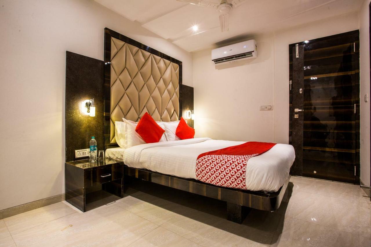 Oyo 37559 Hotel Al Haram Mumbai  Buitenkant foto