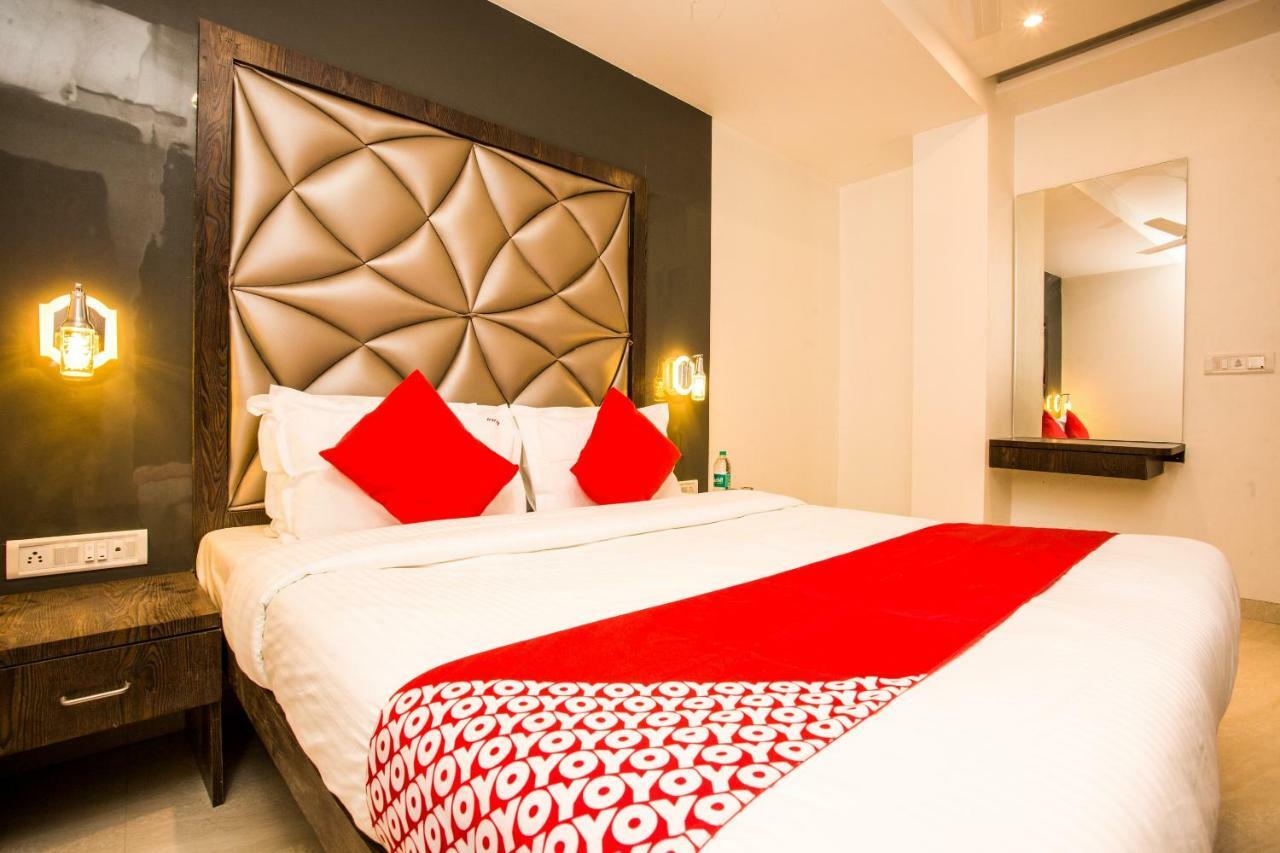 Oyo 37559 Hotel Al Haram Mumbai  Buitenkant foto