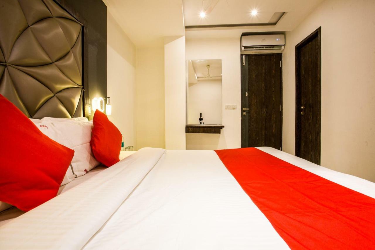 Oyo 37559 Hotel Al Haram Mumbai  Buitenkant foto