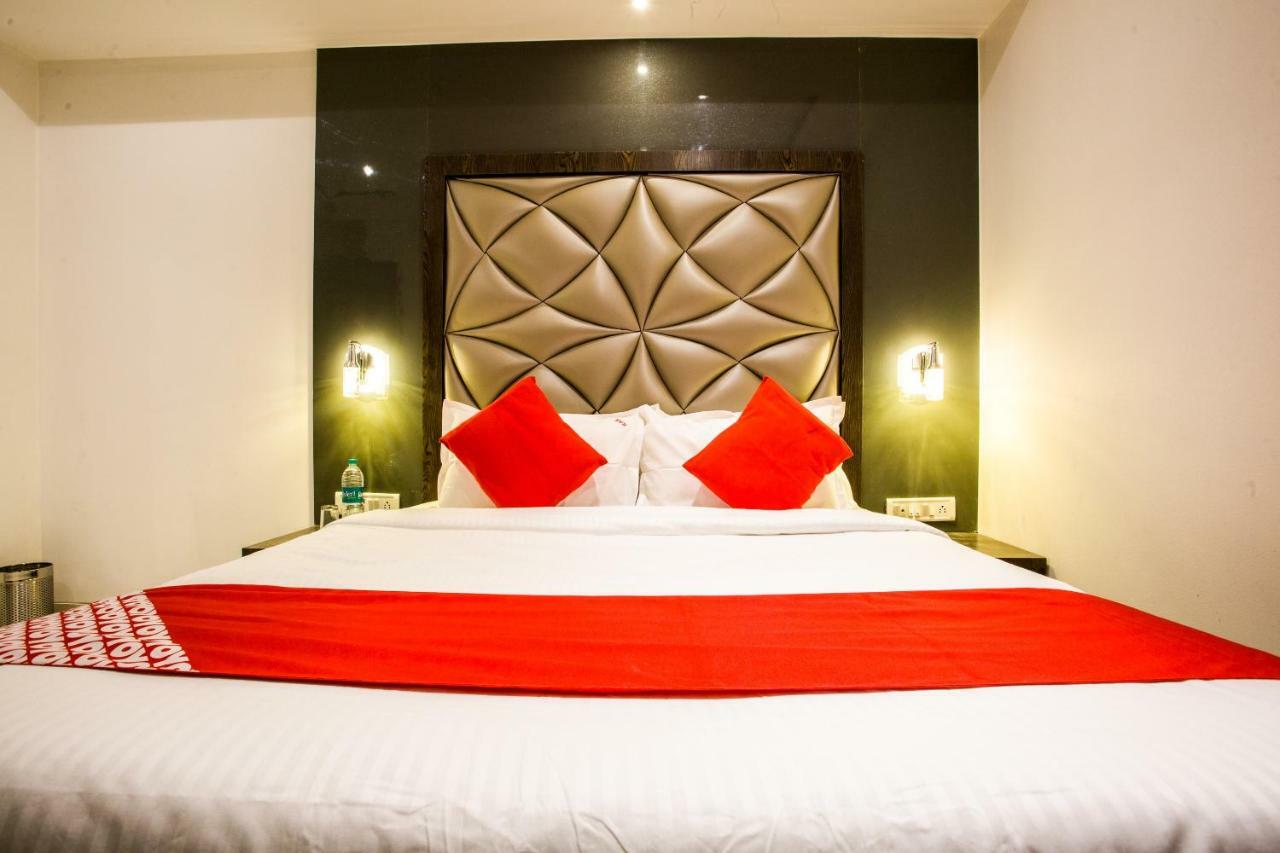 Oyo 37559 Hotel Al Haram Mumbai  Buitenkant foto