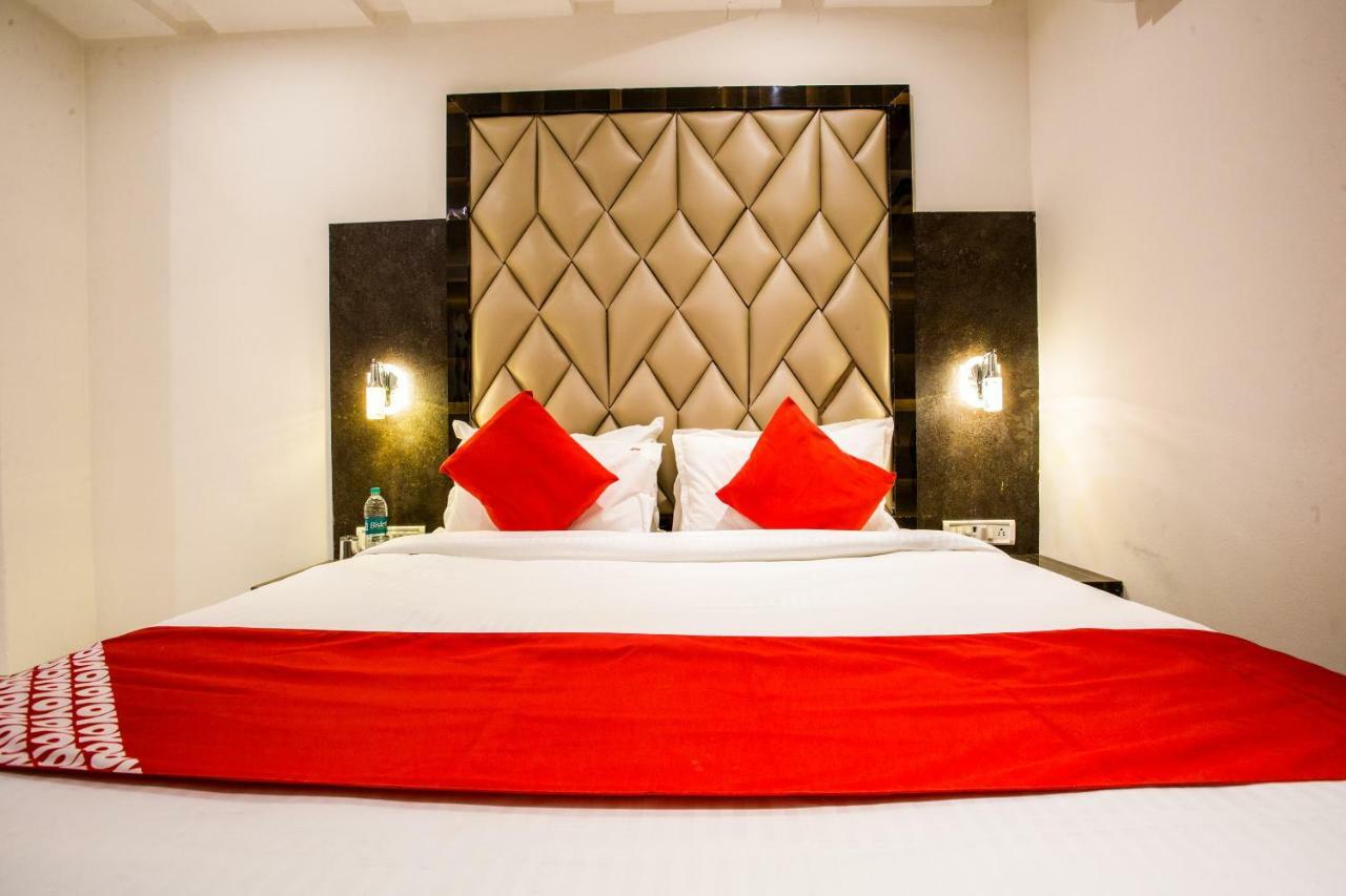 Oyo 37559 Hotel Al Haram Mumbai  Buitenkant foto